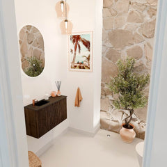 JOYA 70cm toiletmeubel kleur Walnut. Wastafel FAYE positie Links 1 kraangat kleur Urban.