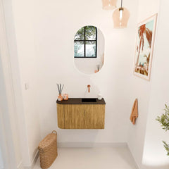 JOYA 71,6cm toiletmeubel ronding links kleur Oak. Wastafel FAYE positie Rechts Zonder kraangat kleur Urban.