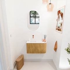 JOYA 71,6cm toiletmeubel ronding rechts kleur Oak. Wastafel FAYE positie Links Zonder kraangat kleur Talc.