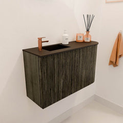 JOYA 71,6cm toiletmeubel ronding rechts kleur Shadow. Wastafel FAYE positie Links 1 kraangat kleur Urban.