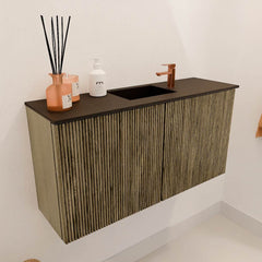 JOYA 80cm toiletmeubel kleur Dusk. Wastafel FAYE positie Midden 1 kraangat kleur Urban.