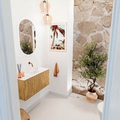 JOYA 80cm toiletmeubel kleur Oak. Wastafel FAYE positie Midden Zonder kraangat kleur Talc.