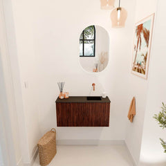 JOYA 80cm toiletmeubel kleur Ruby. Wastafel FAYE positie Rechts Zonder kraangat kleur Urban.