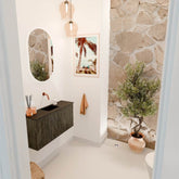 JOYA 80cm toiletmeubel kleur Shadow. Wastafel FAYE positie Midden Zonder kraangat kleur Urban.