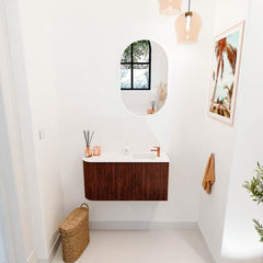 JOYA 81,6cm toiletmeubel ronding links kleur Ruby. Wastafel FAYE positie Rechts 1 kraangat kleur Talc.