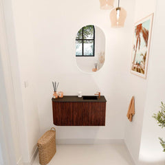 JOYA 81,6cm toiletmeubel ronding links kleur Ruby. Wastafel FAYE positie Rechts 1 kraangat kleur Urban.