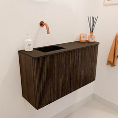 JOYA 81,6cm toiletmeubel ronding rechts kleur Walnut. Wastafel FAYE positie Links Zonder kraangat kleur Urban.