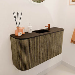 JOYA 83,2cm toiletmeubel ronding links + rechts kleur Dusk. Wastafel FAYE positie Midden 1 kraangat kleur Urban.