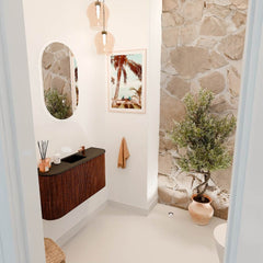 JOYA 83,2cm toiletmeubel ronding links + rechts kleur Ruby. Wastafel FAYE positie Midden 1 kraangat kleur Urban.