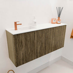 JOYA 90cm toiletmeubel kleur Dusk. Wastafel FAYE positie Links 1 kraangat kleur Talc.