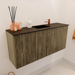 JOYA 90cm toiletmeubel kleur Dusk. Wastafel FAYE positie Midden 1 kraangat kleur Urban.