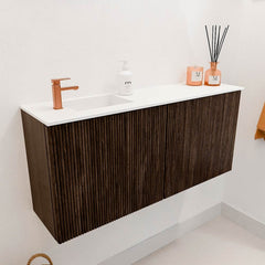 JOYA 90cm toiletmeubel kleur Walnut. Wastafel FAYE positie Links 1 kraangat kleur Talc.