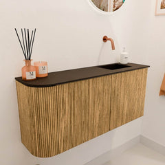 JOYA 91,6cm toiletmeubel ronding links kleur Oak. Wastafel FAYE positie Rechts Zonder kraangat kleur Urban.