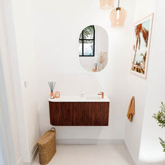 JOYA 91,6cm toiletmeubel ronding links kleur Ruby. Wastafel FAYE positie Rechts 1 kraangat kleur Talc.