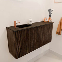 JOYA 91,6cm toiletmeubel ronding rechts kleur Walnut. Wastafel FAYE positie Links 1 kraangat kleur Urban.