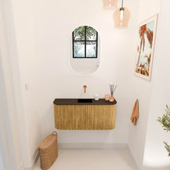 JOYA 93,2cm toiletmeubel ronding links + rechts kleur Oak. Wastafel FAYE positie Midden Zonder kraangat kleur Urban.