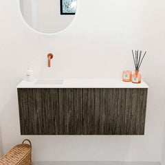 JOYA 100cm toiletmeubel kleur Shadow. Wastafel FAYE positie Links Zonder kraangat kleur Talc.