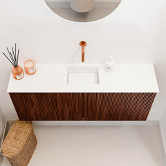 JOYA 100cm toiletmeubel kleur Ruby. Wastafel FAYE positie Midden Zonder kraangat kleur Talc.