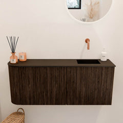 JOYA 101,6cm toiletmeubel ronding links kleur Walnut. Wastafel FAYE positie Rechts Zonder kraangat kleur Urban.