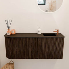 JOYA 101,6cm toiletmeubel ronding links kleur Walnut. Wastafel FAYE positie Rechts 1 kraangat kleur Urban.