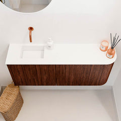 JOYA 101,6cm toiletmeubel ronding rechts kleur Ruby. Wastafel FAYE positie Links Zonder kraangat kleur Talc.