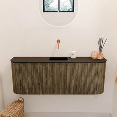 JOYA 113,2cm toiletmeubel ronding links + rechts kleur Dusk. Wastafel FAYE positie Midden Zonder kraangat kleur Urban.