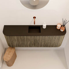 JOYA 113,2cm toiletmeubel ronding links + rechts kleur Dusk. Wastafel FAYE positie Midden Zonder kraangat kleur Urban.