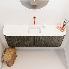 JOYA 113,2cm toiletmeubel ronding links + rechts kleur Shadow. Wastafel FAYE positie Midden Zonder kraangat kleur Talc.