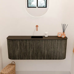 JOYA 113,2cm toiletmeubel ronding links + rechts kleur Shadow. Wastafel FAYE positie Midden Zonder kraangat kleur Urban.