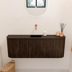 JOYA 113,2cm toiletmeubel ronding links + rechts kleur Walnut. Wastafel FAYE positie Midden Zonder kraangat kleur Urban.