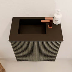 JOYA 40cm toiletmeubel kleur Shadow. Wastafel FAYE positie Links 1 kraangat kleur Urban