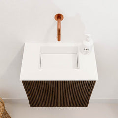 JOYA 40cm toiletmeubel kleur Walnut. Wastafel FAYE positie Midden Zonder kraangat kleur Talc