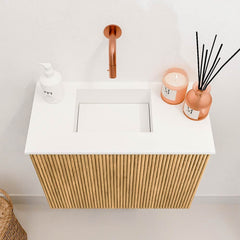 JOYA 50cm toiletmeubel kleur Oak. Wastafel FAYE positie Links Zonder kraangat kleur Talc.