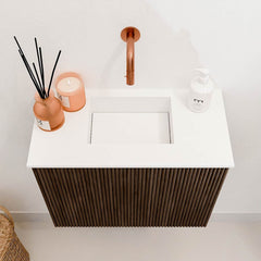 JOYA 50cm toiletmeubel kleur Walnut. Wastafel FAYE positie Midden Zonder kraangat kleur Talc.