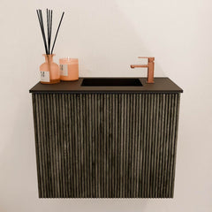 JOYA 50cm toiletmeubel kleur Shadow. Wastafel FAYE positie Rechts 1 kraangat kleur Urban.