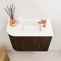 JOYA 51,6cm toiletmeubel ronding links kleur Walnut. Wastafel FAYE positie Rechts 1 kraangat kleur Talc.