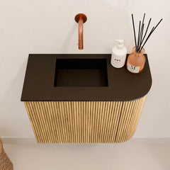 JOYA 51,6cm toiletmeubel ronding rechts kleur Oak. Wastafel FAYE positie Links Zonder kraangat kleur Urban.