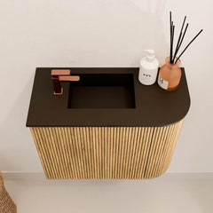 JOYA 51,6cm toiletmeubel ronding rechts kleur Oak. Wastafel FAYE positie Links 1 kraangat kleur Urban.