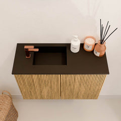 JOYA 60cm toiletmeubel kleur Oak. Wastafel FAYE positie Links 1 kraangat kleur Urban.