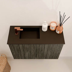 JOYA 60cm toiletmeubel kleur Shadow. Wastafel FAYE positie Links 1 kraangat kleur Urban.