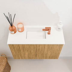 JOYA 60cm toiletmeubel kleur Oak. Wastafel FAYE positie Midden 1 kraangat kleur Talc.