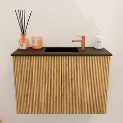 JOYA 60cm toiletmeubel kleur Oak. Wastafel FAYE positie Midden 1 kraangat kleur Urban.