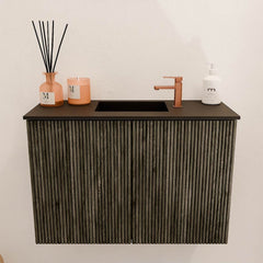 JOYA 60cm toiletmeubel kleur Shadow. Wastafel FAYE positie Midden 1 kraangat kleur Urban.