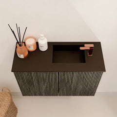 JOYA 60cm toiletmeubel kleur Shadow. Wastafel FAYE positie Rechts 1 kraangat kleur Urban.