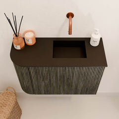 JOYA 61,6cm toiletmeubel ronding links kleur Shadow. Wastafel FAYE positie Rechts Zonder kraangat kleur Urban.