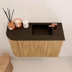 JOYA 61,6cm toiletmeubel ronding links kleur Oak. Wastafel FAYE positie Rechts 1 kraangat kleur Urban.