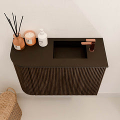 JOYA 61,6cm toiletmeubel ronding links kleur Walnut. Wastafel FAYE positie Rechts 1 kraangat kleur Urban.