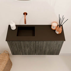 JOYA 70cm toiletmeubel kleur Shadow. Wastafel FAYE positie Links Zonder kraangat kleur Urban.