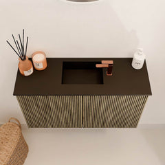 JOYA 70cm toiletmeubel kleur Dusk. Wastafel FAYE positie Midden 1 kraangat kleur Urban.