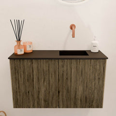 JOYA 70cm toiletmeubel kleur Dusk. Wastafel FAYE positie Rechts Zonder kraangat kleur Urban.